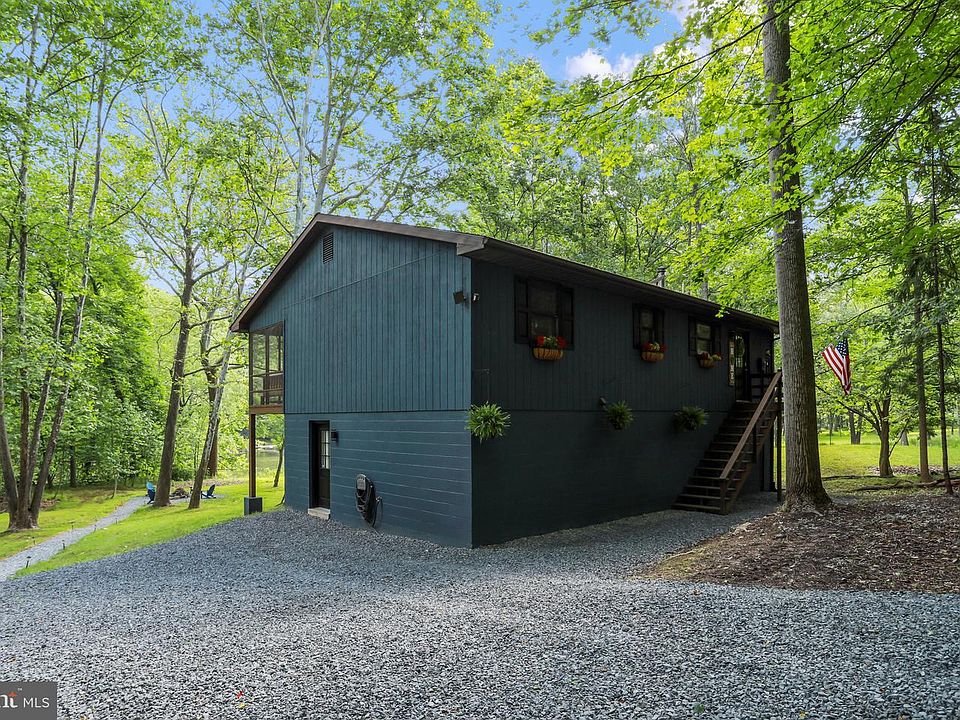 1st image of 148 Amberwood Ln