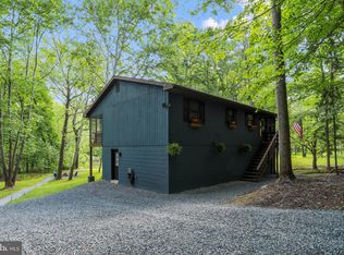 148 Amberwood Ln, Great Cacapon, WV 25422