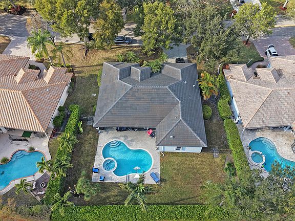 2nd image of 8512 NW 45th Street