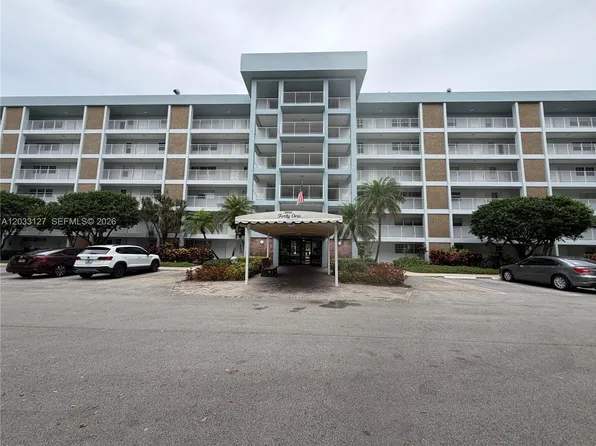 3100 N Course Ln APT 208, Pompano Beach, FL 33069