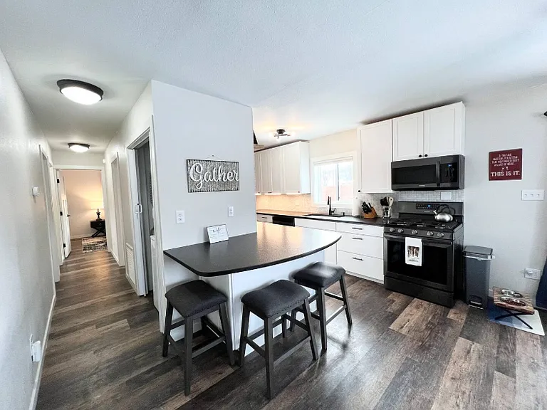 519 S 5th St — Photo 5
