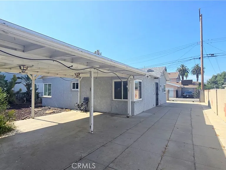 445 1/2 E Puente St — Photo 19