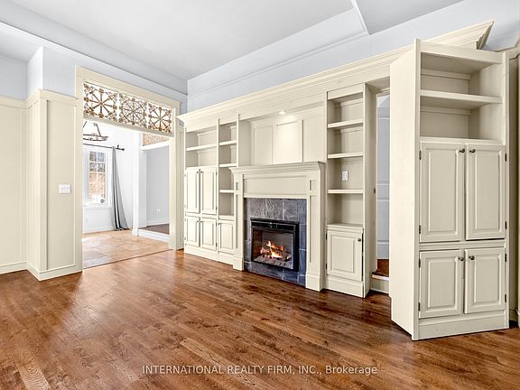 4th image of 19748 Kennedy Rd