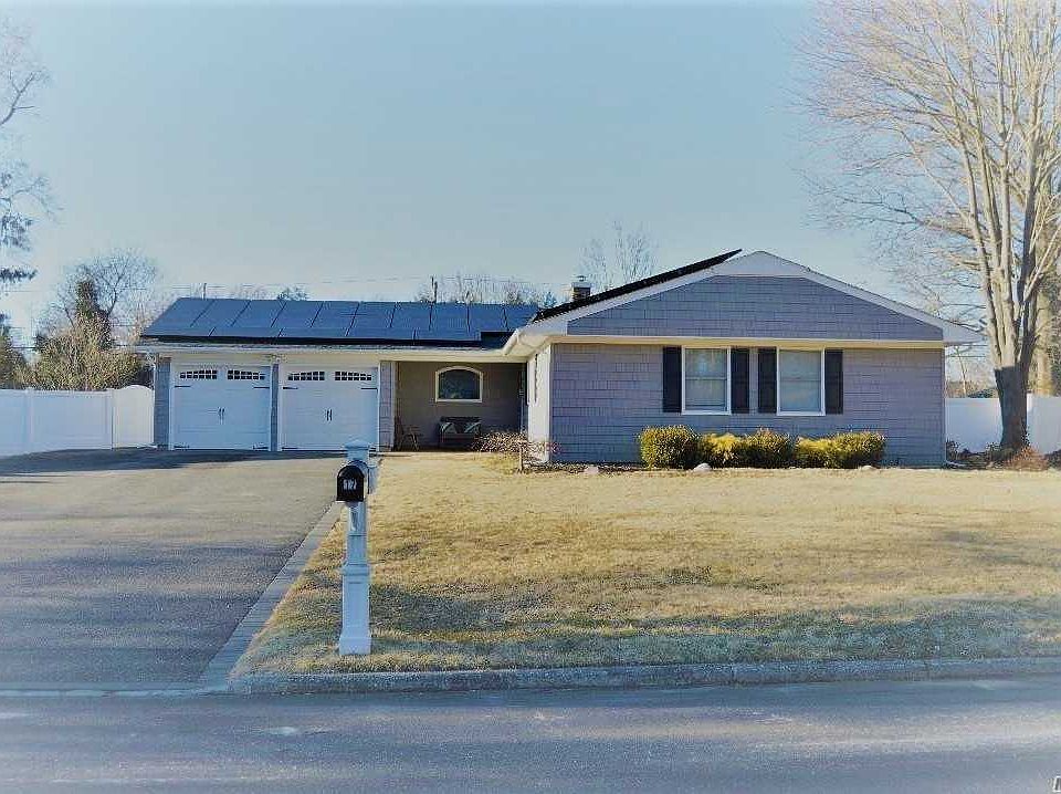1st image of 17 Mosshill Pl