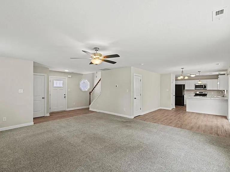 1109 Carteret Manor Dr — Photo 6