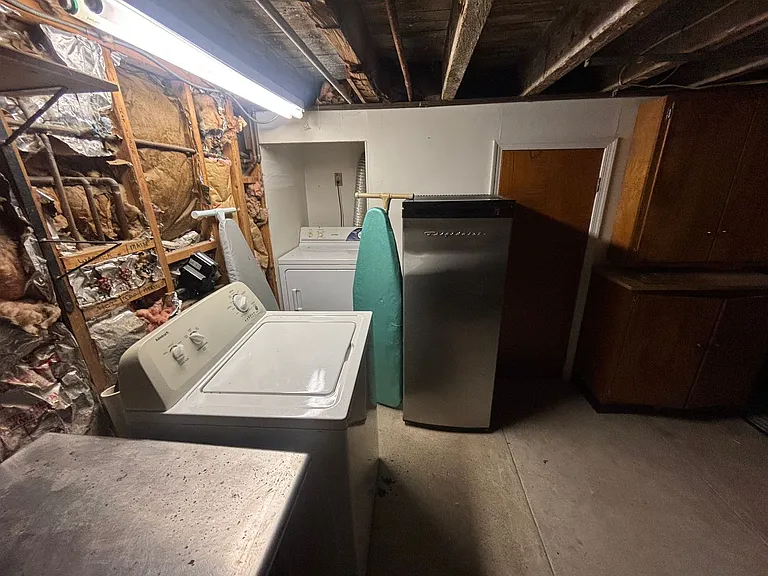 3916 Terrace St — Photo 17