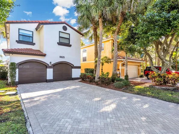 9825 Fairway Cove Ln, Plantation, FL 33324