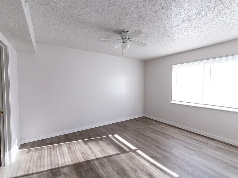 Stonewood Apartments — Photo 9