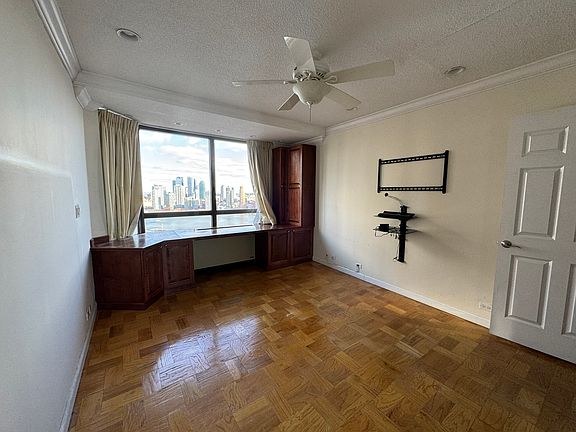 4th image of 630 1st Ave APT 35A
