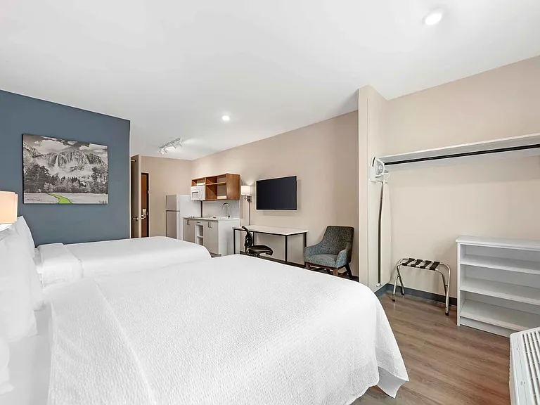 Studio Suite - 2 Queen Beds