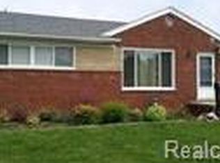 20200 Sunnyside St, Saint Clair Shores, MI 48080
