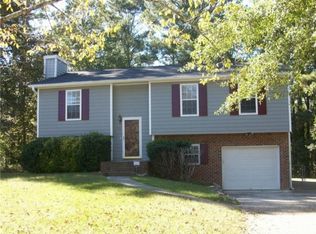 2960 Trail View Dr, Powder Springs, GA 30127