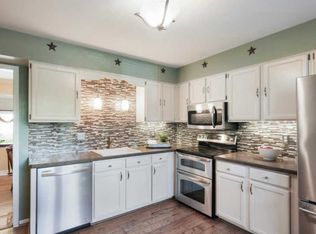 104 Solway Cir, Chalfont, PA