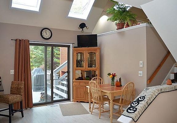 2nd image of 45 Cove Ln