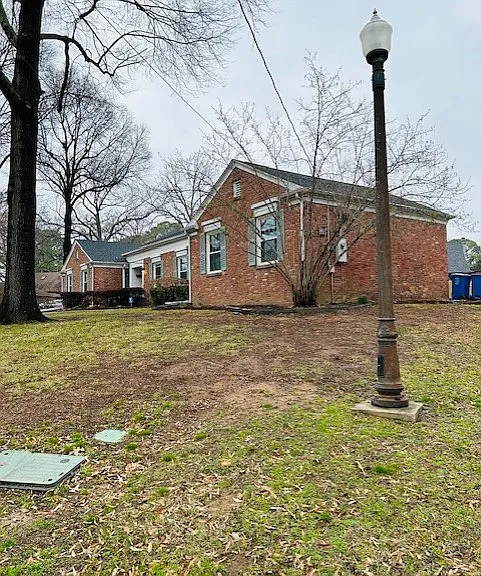 510 Shadow Ln — Photo 3
