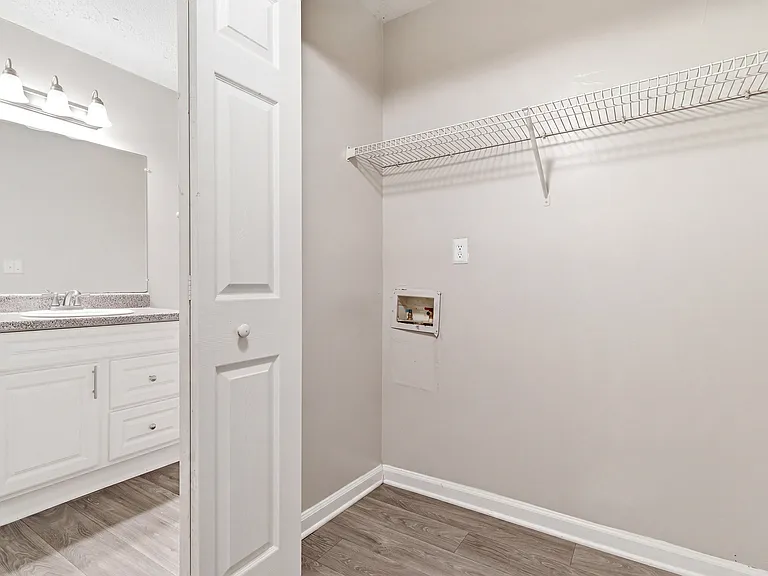 City Park Apartments — Photo 43
