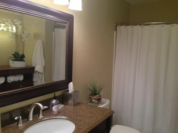 1034 Pleasant St, Bismarck, ND 58504