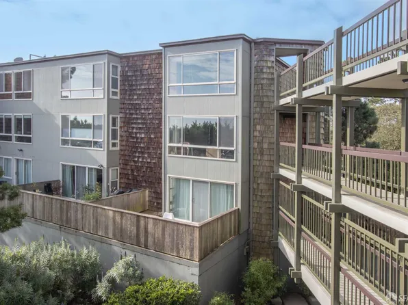 55 Red Rock Way APT 201, San Francisco, CA 94131