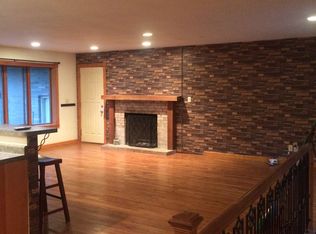 2504 Waldron Rd, Kankakee, IL 60901