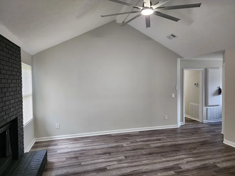 3034 Lansing Ave — Photo 13