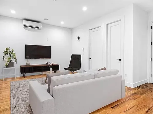 12 Belvidere Street image 1 of 7