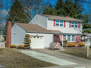 1014 Salem Rd, Cherry Hill, NJ 08034