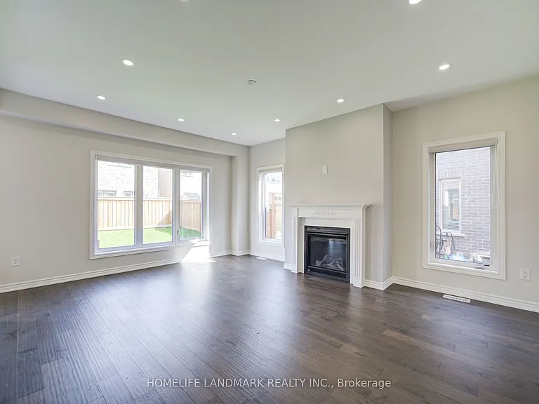 18 Kenneth Ross Bnd — Photo 27