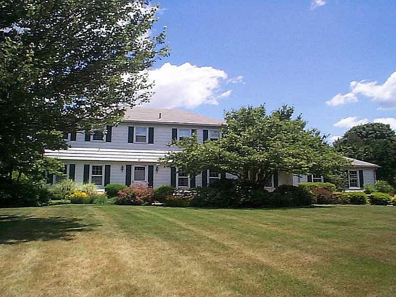 1st image of 20 Balsam Dr