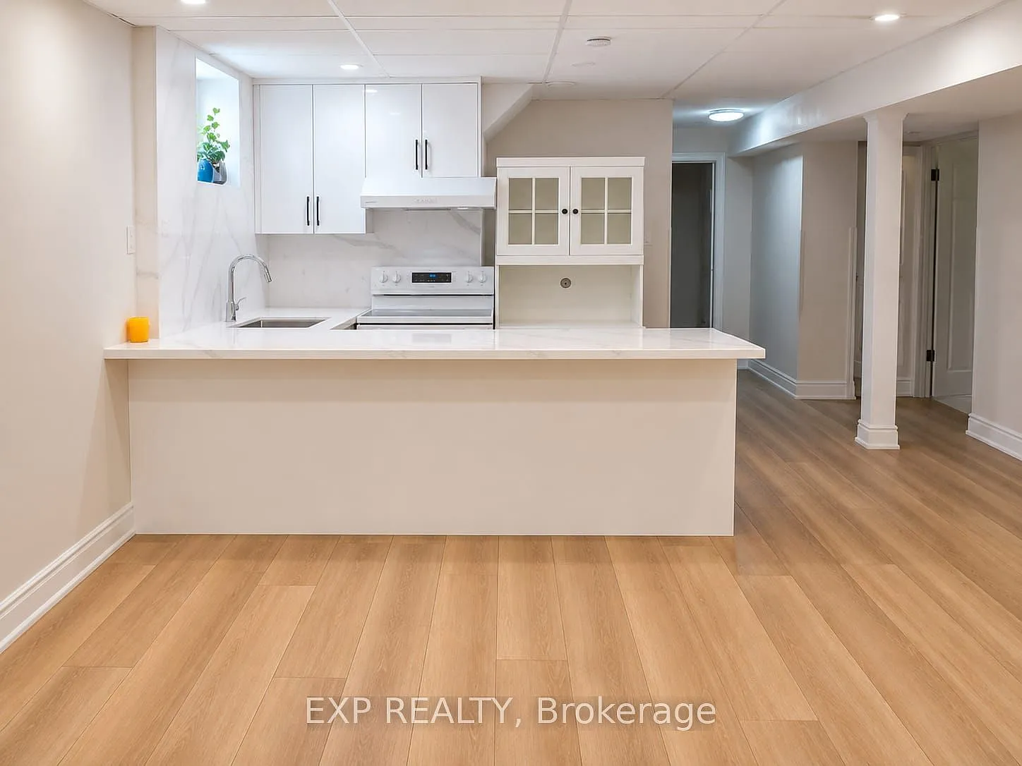 3 bed, $2,200 — Photo 2