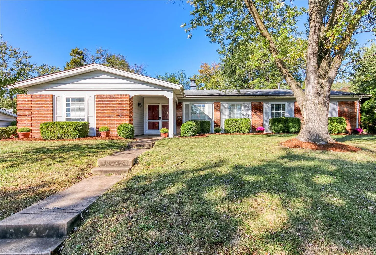 205 Clear Meadows Dr photo 1