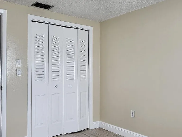 11103 Harding Dr — Photo 10