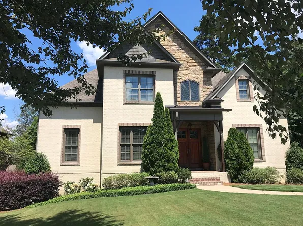 3746 Chapel Creek Cir, Hoover, AL 35226