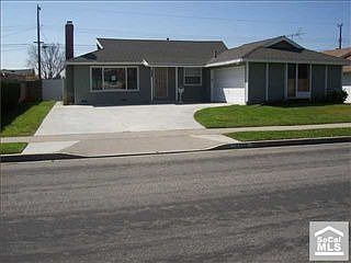 2nd image of 7752 Belgrave Ave
