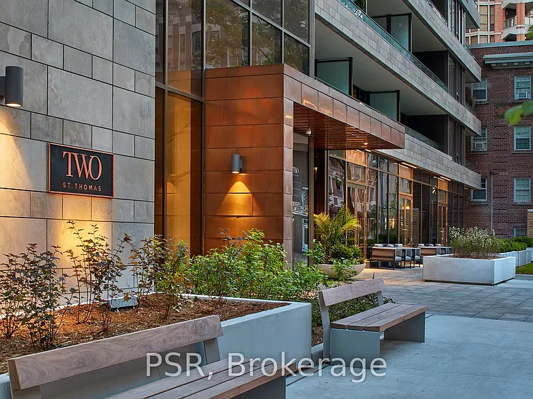 2 Saint Thomas St #2406 — Photo 1