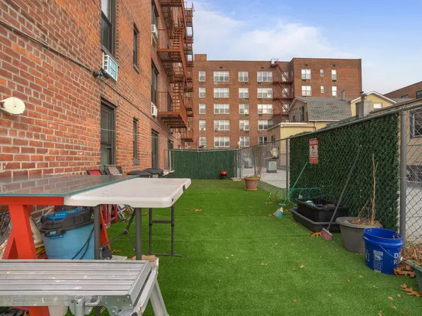 1075 Sheepshead Bay Road image 29 of 32