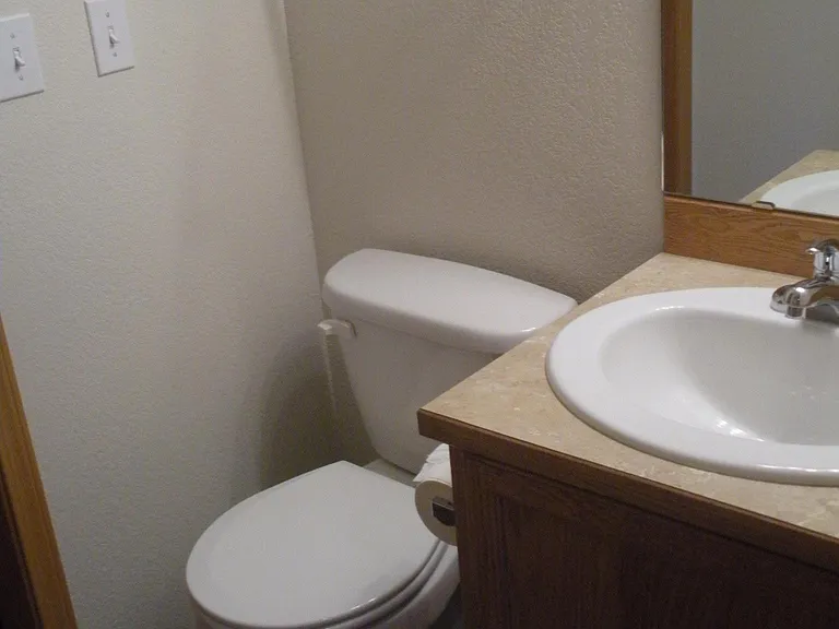 605 Southern Ave #1B — Photo 6