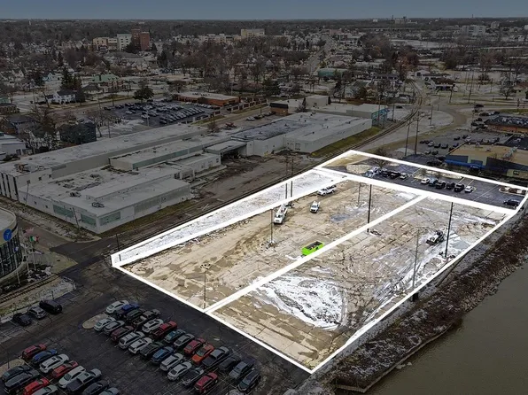 916 N Niagara St, Saginaw, MI 48602