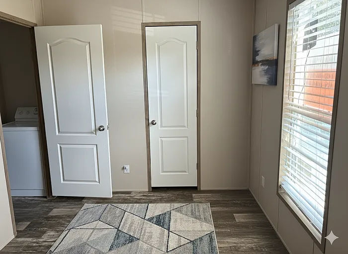 4120 Avenue O #10 — Photo 7