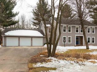 2450 Shadowview Cir, Plover, WI 54467