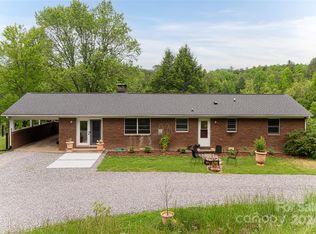 125 Rhinehart Dr, Marshall, NC 28753