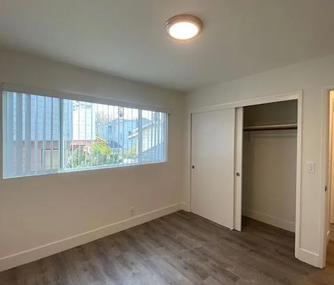 2221 Parker St — Photo 9