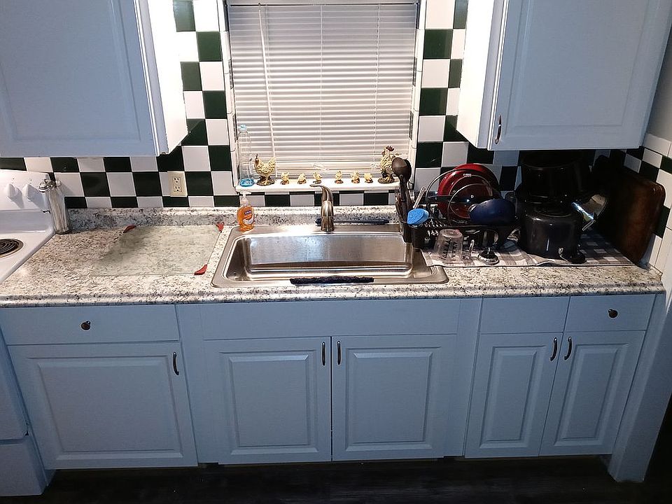 2nd image of 625 N Jinete St