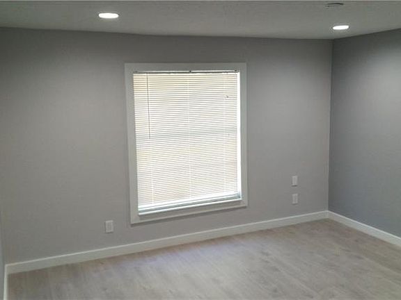5th image of 10223 Ojus Dr