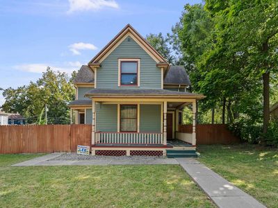 411 W 8th St, Davenport, IA, 52803