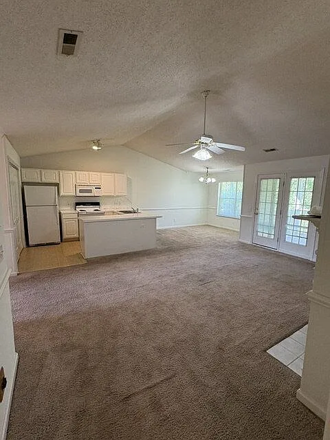 2 bed, 2.0 bath, 1233 sqft, $1,200 — Photo 4
