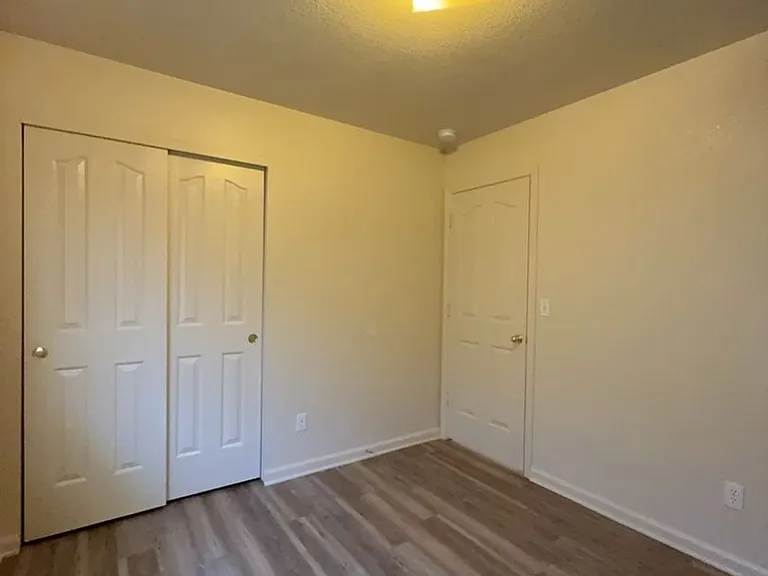 155 Derek Dr — Photo 24