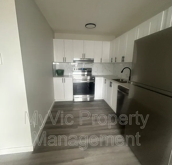 11919 101st St NW — Photo 4