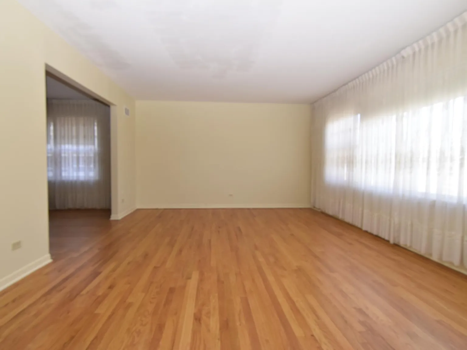 5025 Carol St — Photo 3