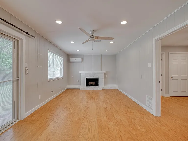 8202 Polar Dr — Photo 12