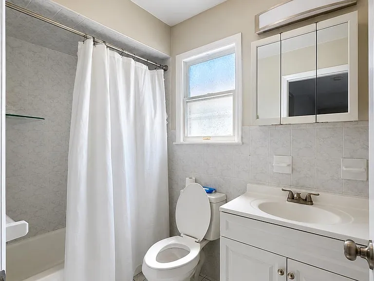 97 Oak St #2 — Photo 13